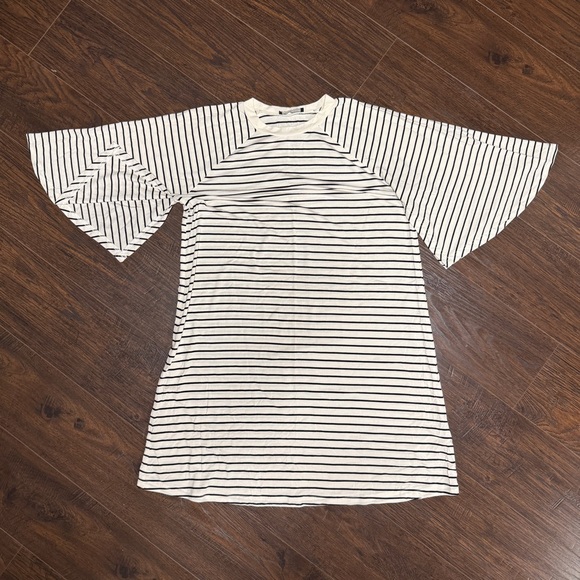 THE FIFTH LABLE CREAM W/ BLACK STRIPES DRESS FLOWING MEDIUM LEGNTH SLEEVES - Picture 2 of 8